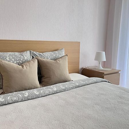 Center Two Bedroom Apartment Daugavpils Kültér fotó