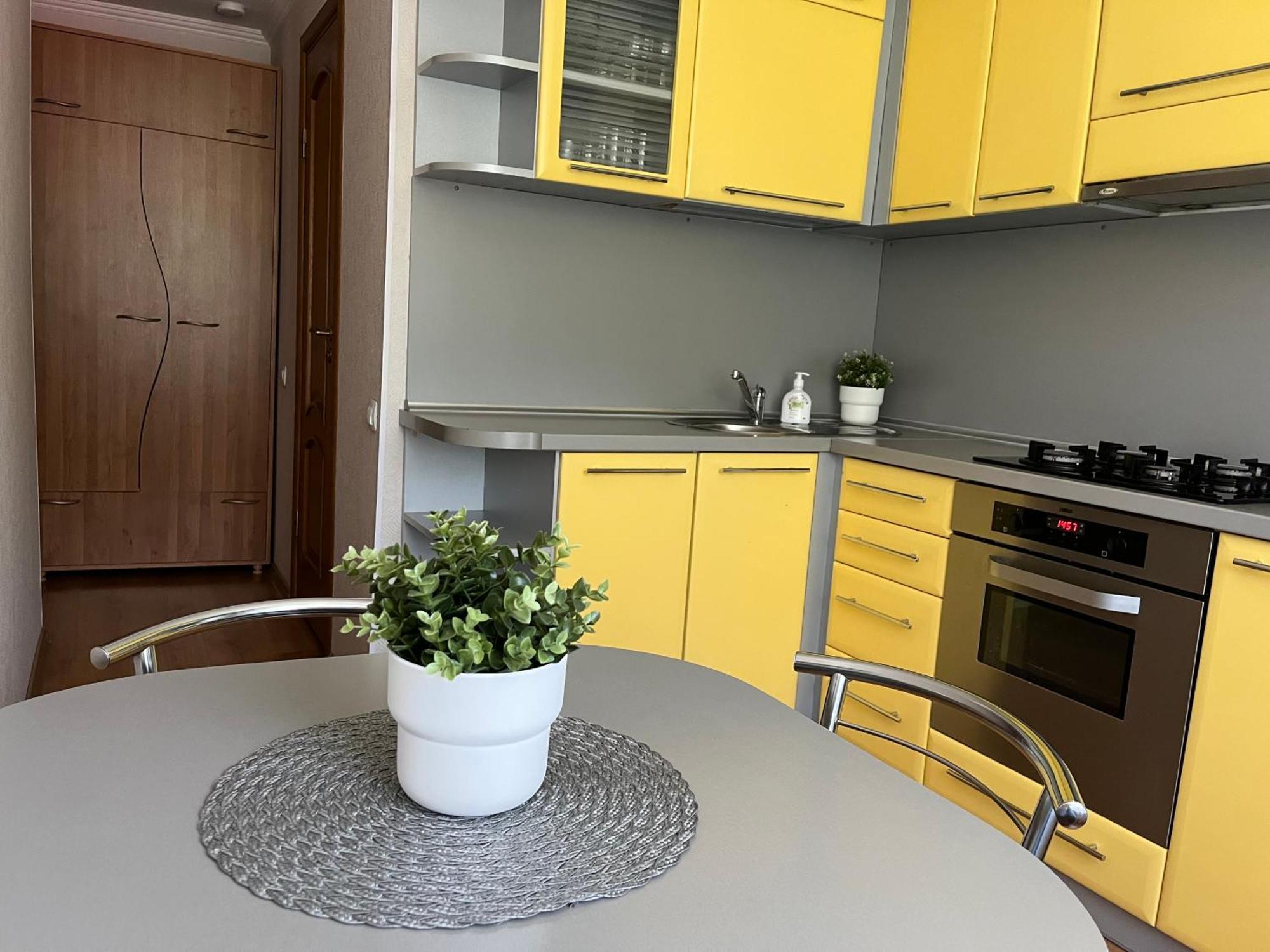 Center Two Bedroom Apartment Daugavpils Kültér fotó