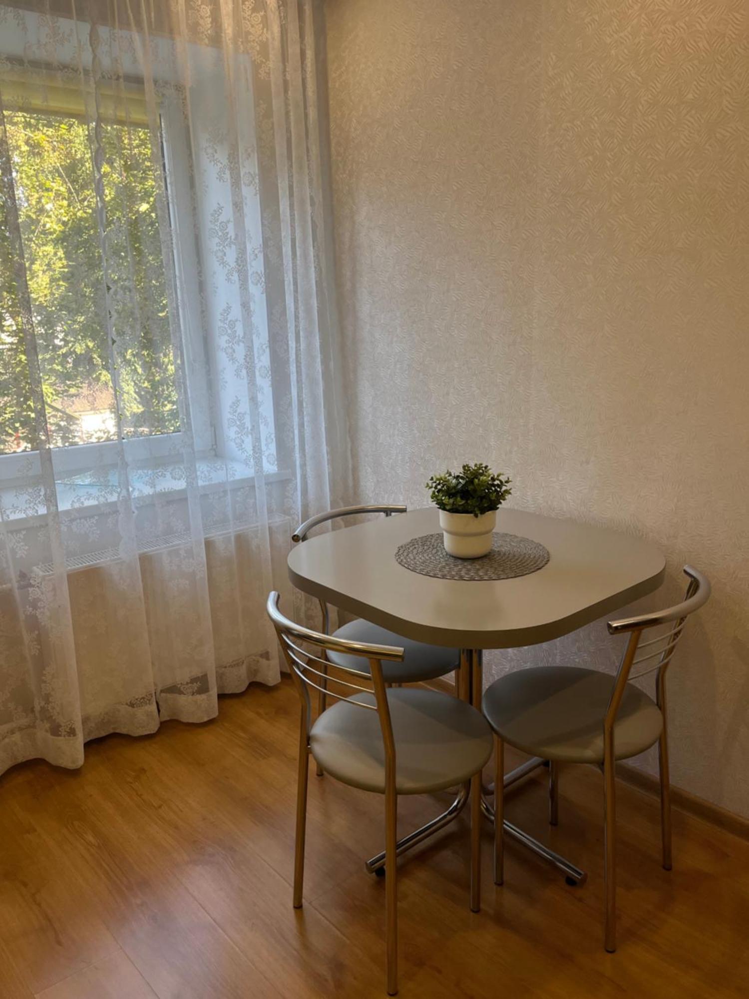Center Two Bedroom Apartment Daugavpils Kültér fotó